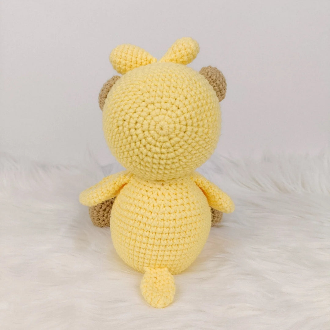 A chick or a bear? This crocheted bear chick is a perfect gift for all occasion.